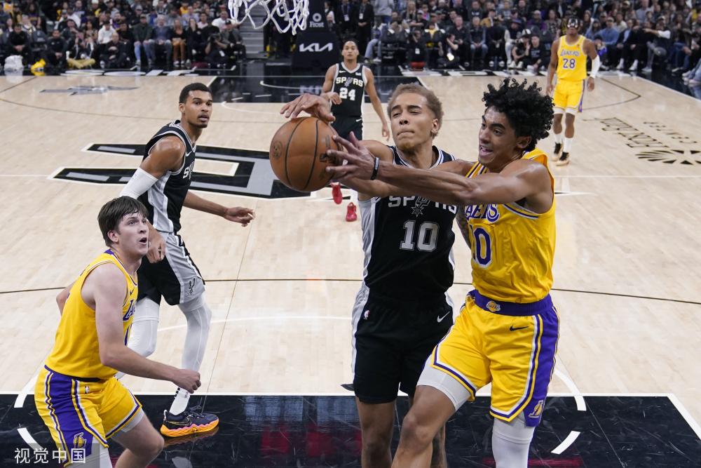 频发的当下 频发的当下