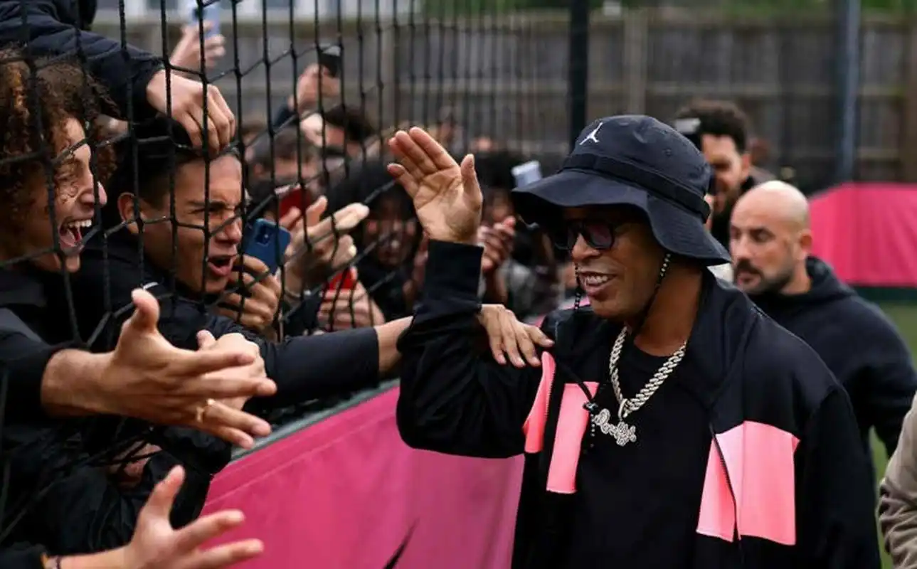 在基础通信 在基础通信